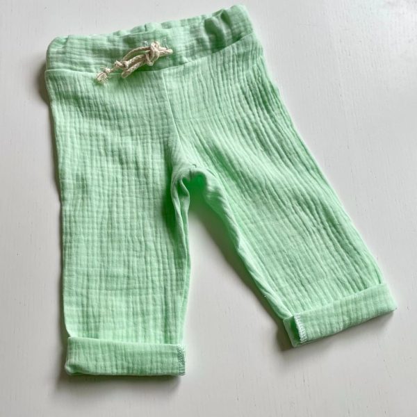 Pantaloni din Muselina