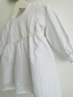 03_Rochita_alba_dantela